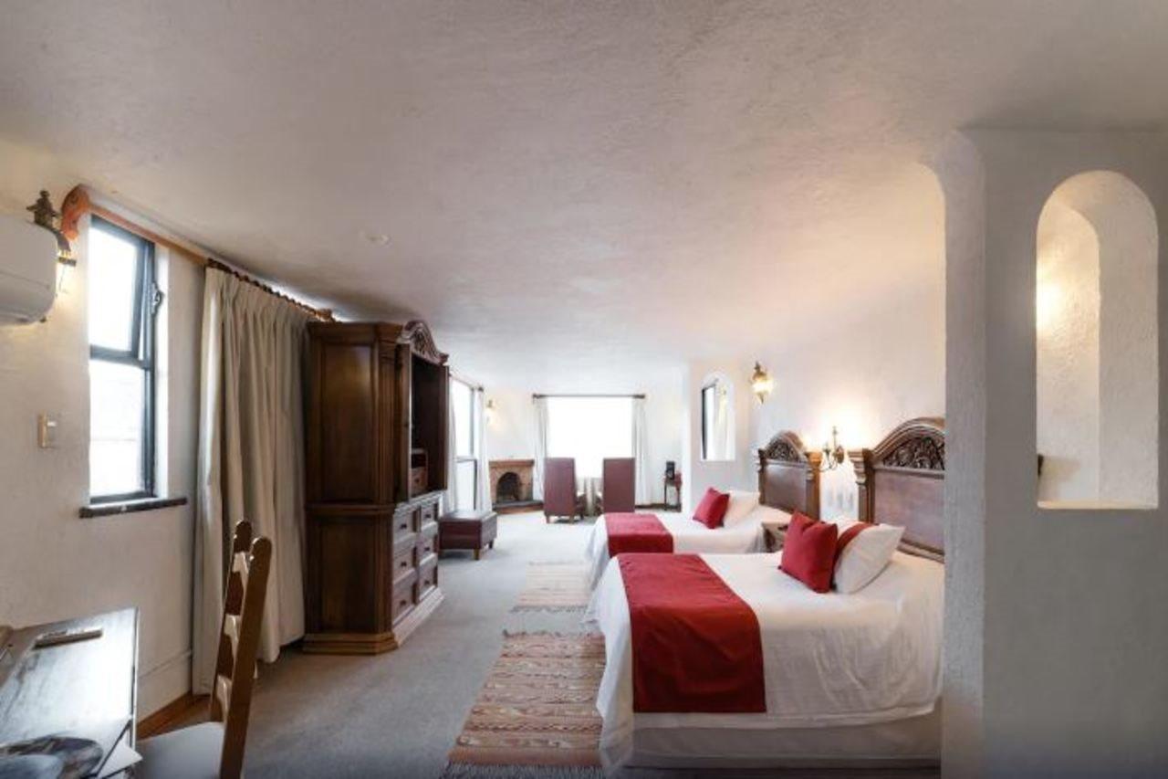 Mision Grand Casa Colorada